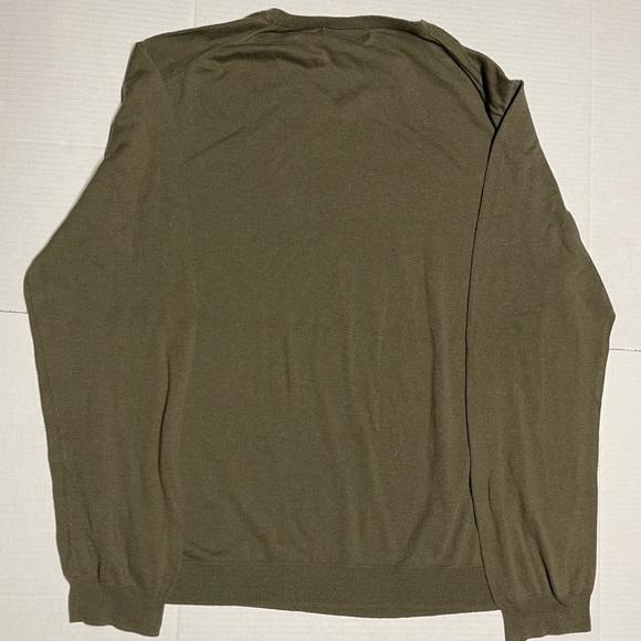 Banana Republic Men's Khaki V-Neck Sweater - Picture 4 of 9
